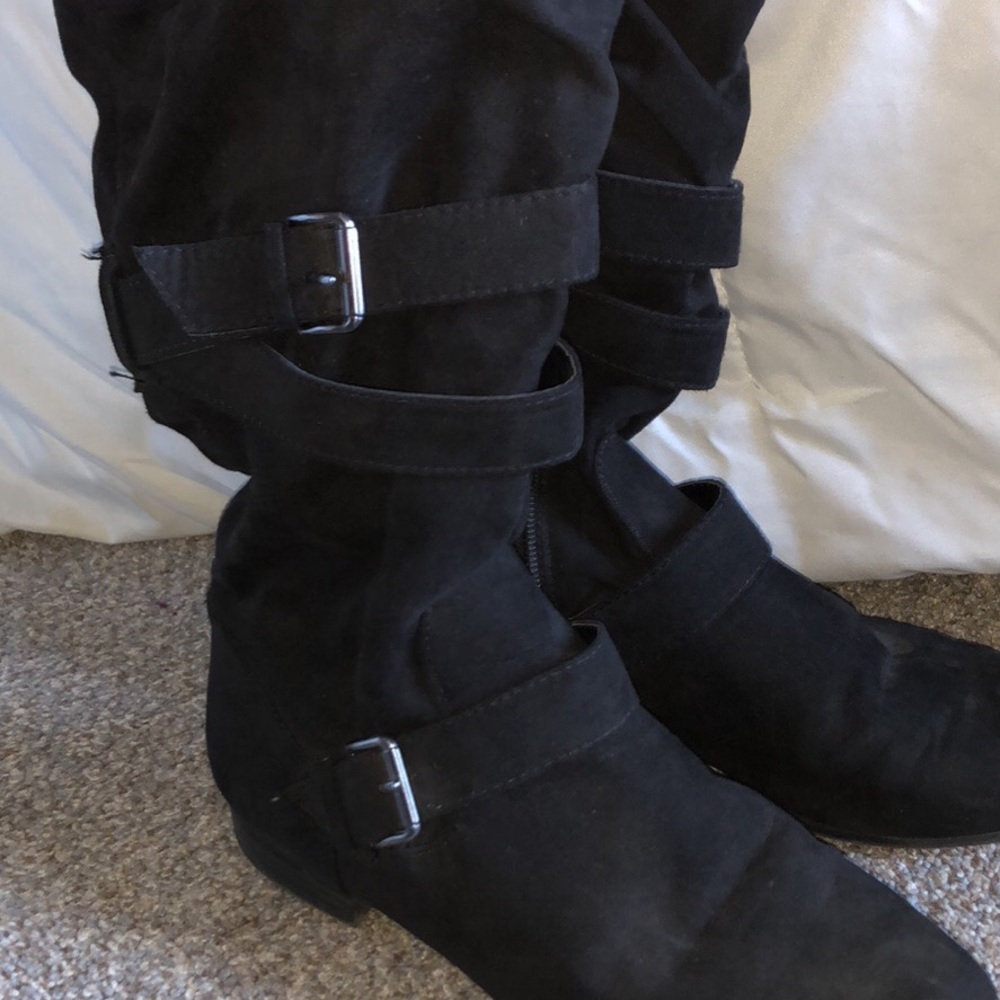 Women’s black boots